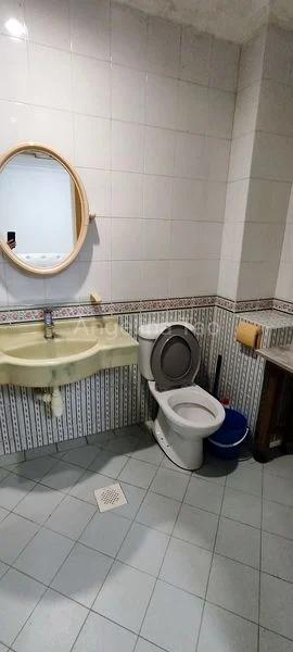 1 Bed Corner Terrace (Landed) for Rent in  Kembangan Estate - Image 5